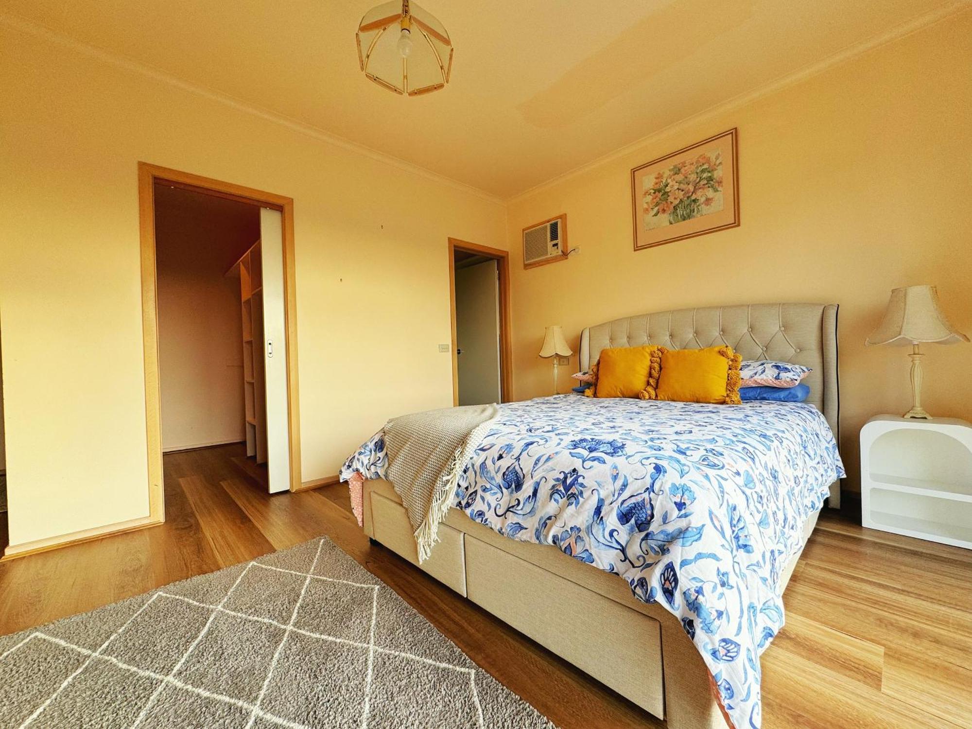 Oceanview 4b2b Two-story House With Big Balcony! * Frankston